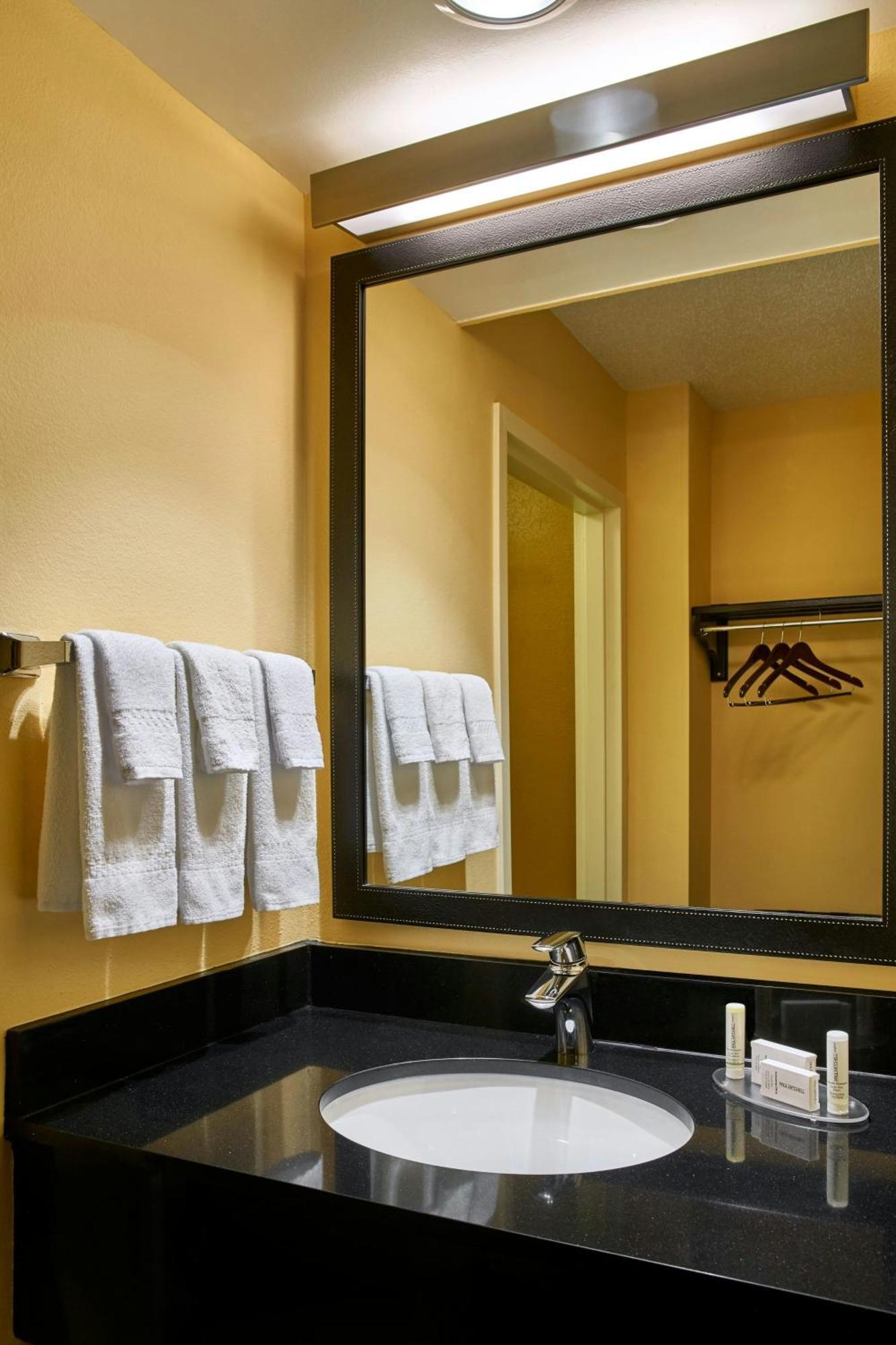 Fairfield Inn Myrtle Beach Broadway At The Beach Εξωτερικό φωτογραφία